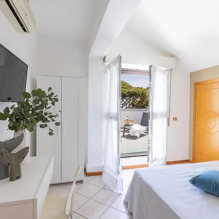 Adriatica Con Piscina Otel Riccione