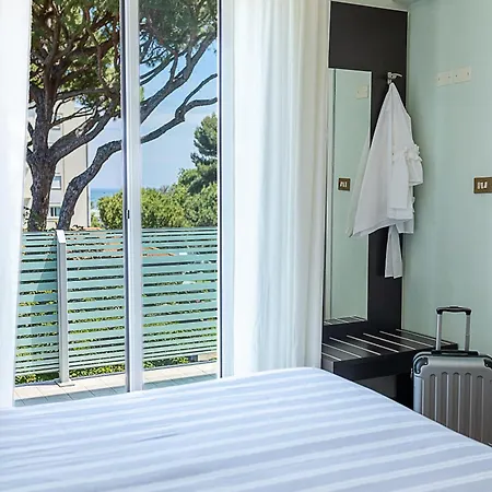 Adriatica Con Piscina