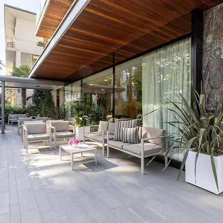 Otel Adriatica Con Piscina