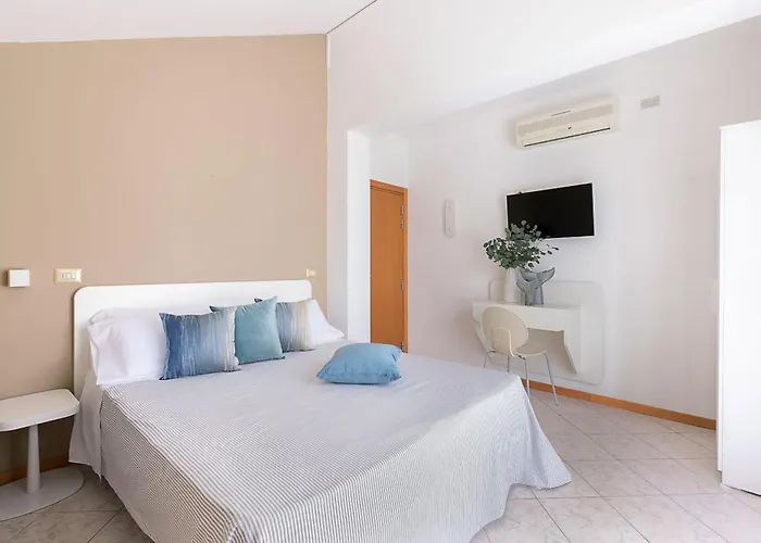 Adriatica 3* ריצ'יונה